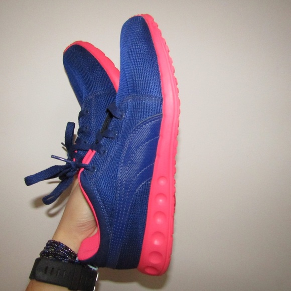 puma running shoes - Picture 3 of 5